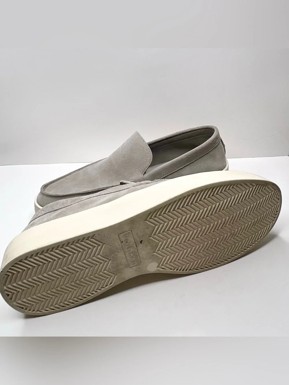 Calvin Klein Carch Men’s Suede Slip-On Loafers Grey Size 11.5